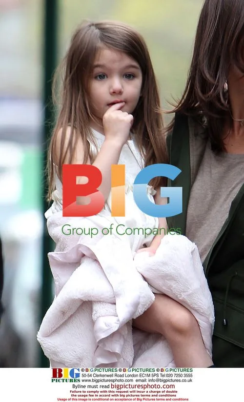 Suri Cruise Visits Mom Katie Holmes on Set