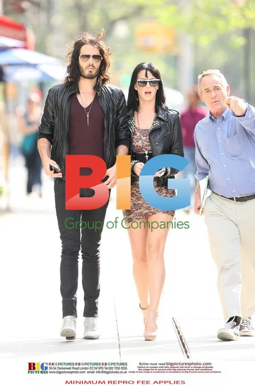 Katy Perry and Russell Brand Apartment Hunting in New York