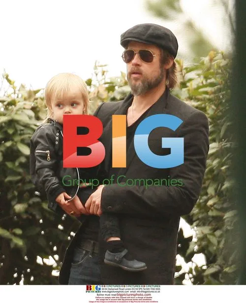 Brad Pitt with kids in Venice