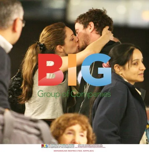 Kelly Brook Surprise Airport Reunion