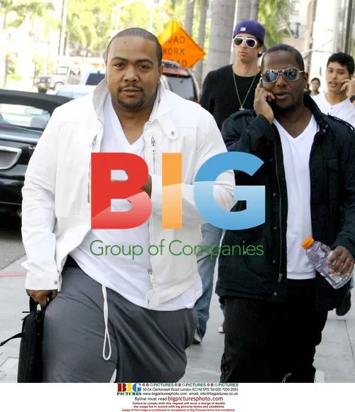 Timbaland Shopping on Rodeo Drive