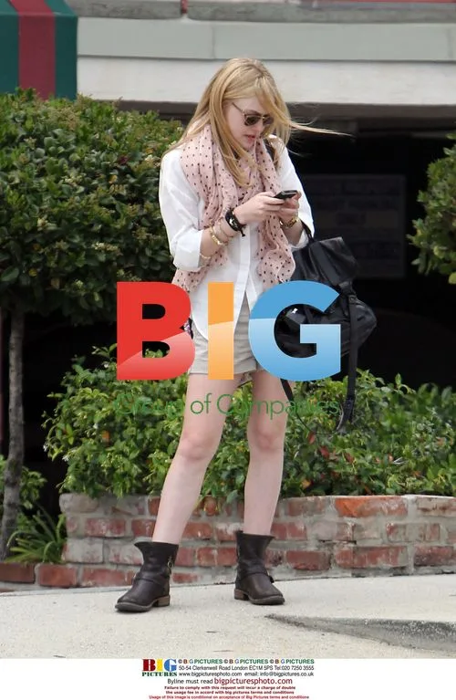 Dakota Fanning Leaving School