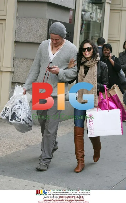 Channing Tatum and Jenna Dewan Shopping in Soho