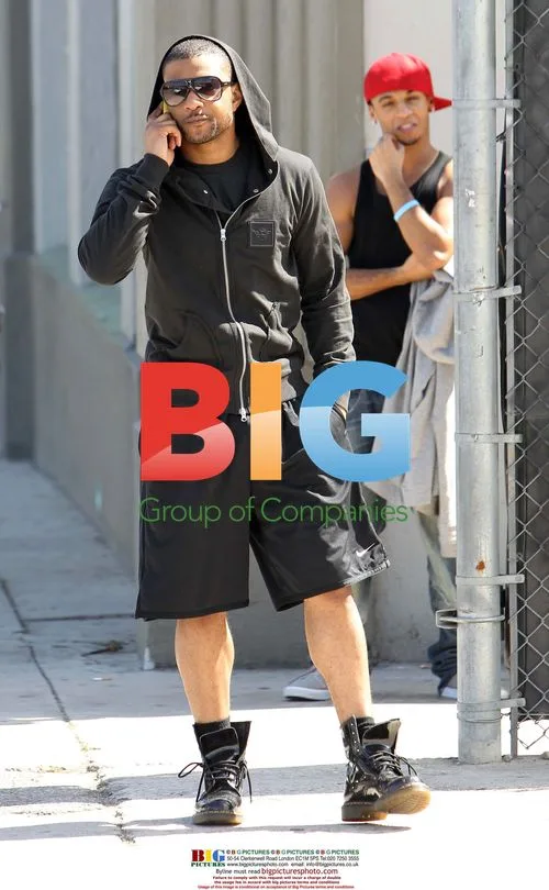 JLS Take Lunch Break in LA