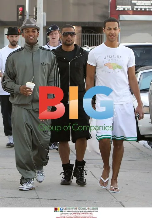 JLS Dancers Take Lunch Break in Los Angeles
