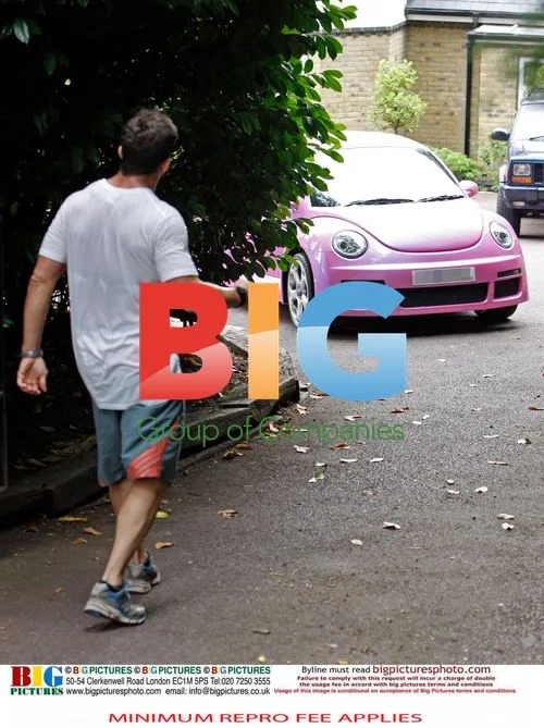 Alex Reid and Katie Price chat after jog