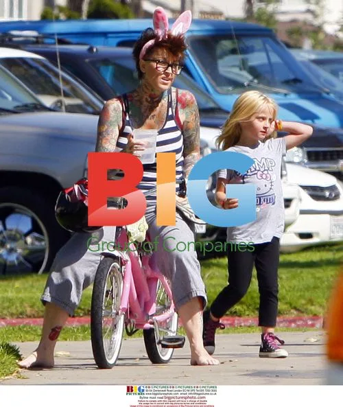 Janine Lindemulder and Daughter Sunny