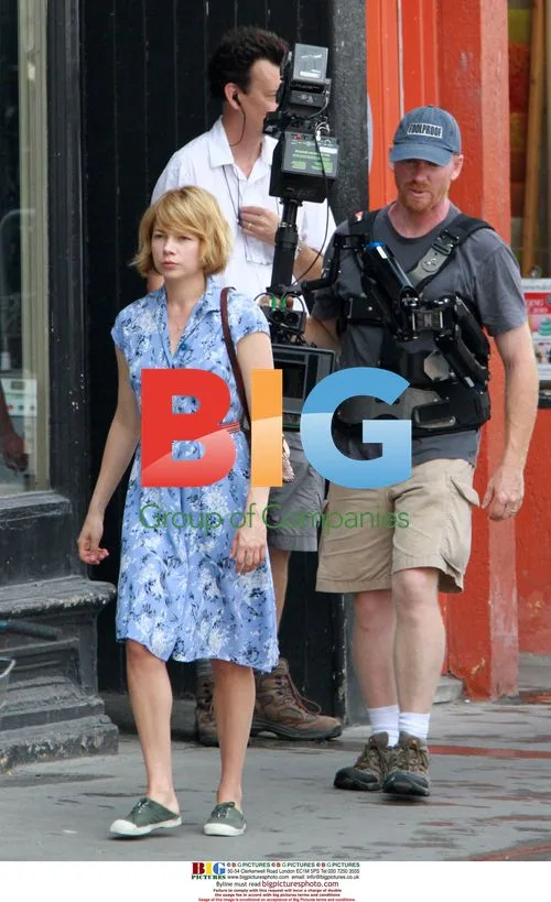 Michelle Williams filming 'Take This Waltz'