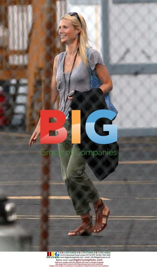 Gwyneth, Cameron, and A-Rod Depart NYC Heliport