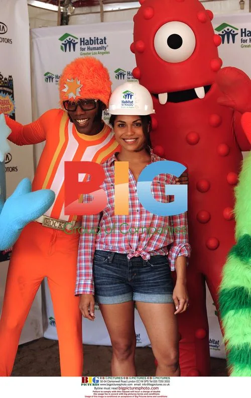Monica Raymund Volunteers for Habitat for Humanity