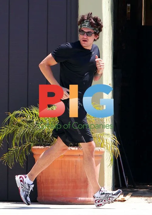 John Mayer Plays Basketball with Harley Pasternak