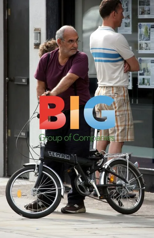 Alan Yentob Scouting West London Properties