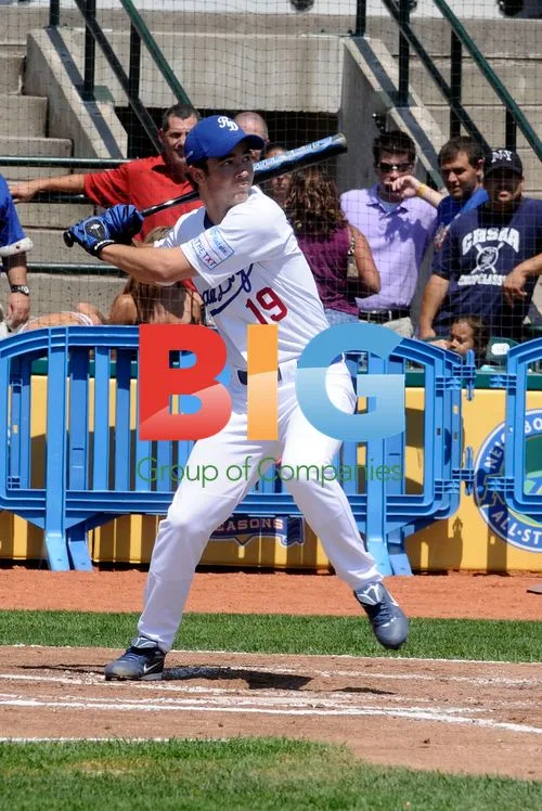 Kevin Jonas at TXT Softball Tour