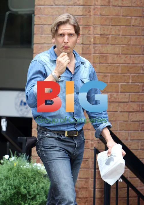 Barry Pepper Out in Toronto