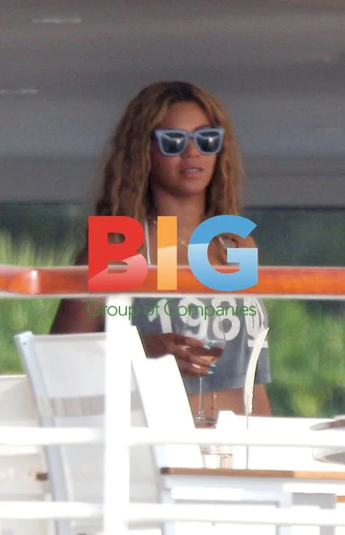 Beyonce and Jay-Z on Yacht