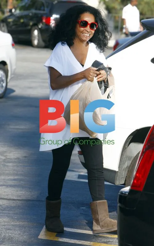 Diana Ross Grocery Shopping