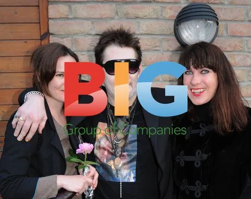 Jenny Guy, Shane MacGowan, Victoria Mary Clarke at 'Tic' Dublin
