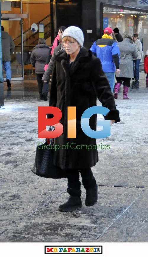 Anne Robinson Out in Glasgow