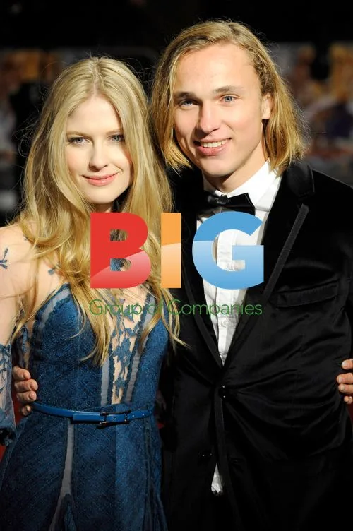 Laura Brent and William Moseley at 'The Chronicles Of Narnia' Premiere
