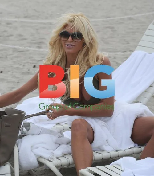 Victoria Silvstedt cares about the environment in sexy bikini