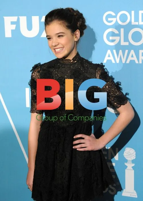 Hailee Steinfeld Attends Miss Golden Globe Party