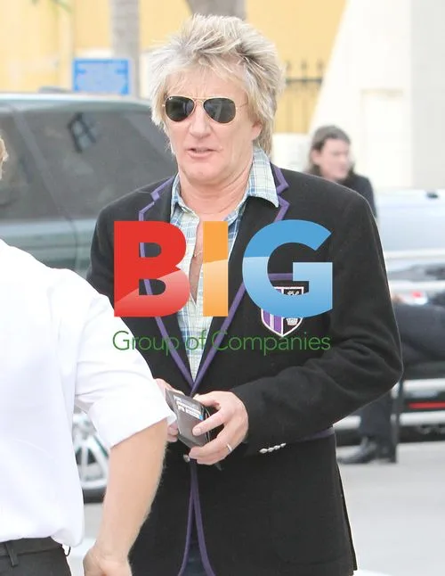 Rod Stewart Christmas Shopping