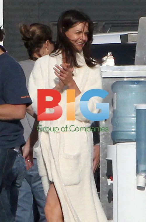 Katie Holmes and Adam Sandler on "Jack and Jill" Set