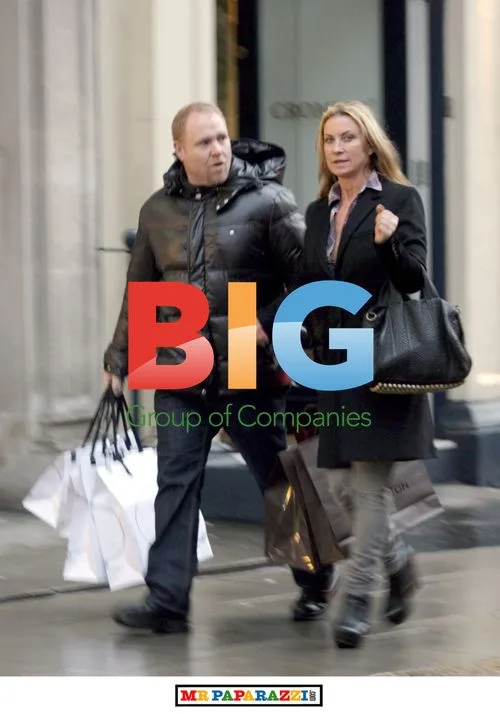 Meg Matthews Shopping with Mystery Man