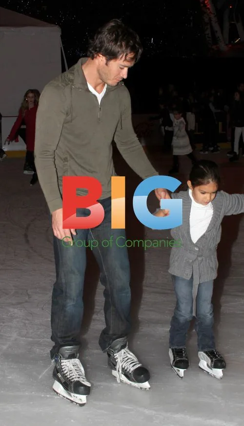 Mark-Paul Gosselaar at Disney On Ice Event