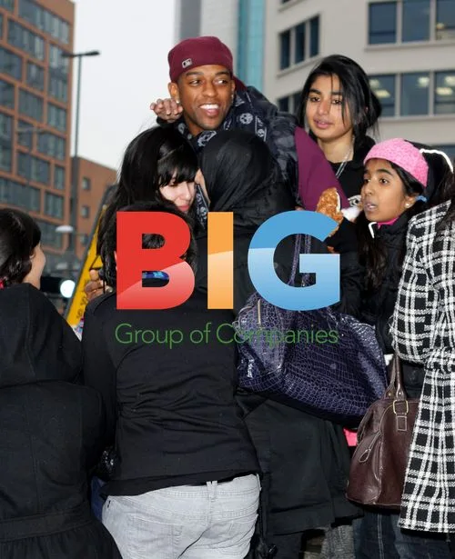 JLS Oritse Williams mobbed by fans in Birmingham