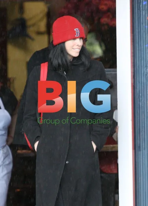 Sarah Silverman Kisses Alec Sulkin