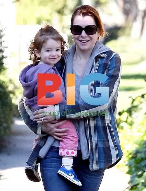 Alyson Hannigan Family Outing