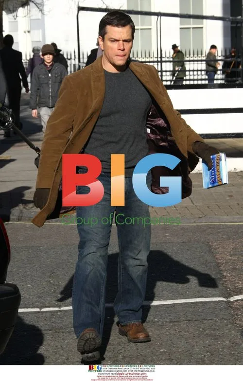 Matt Damon & Clint Eastwood Filming 'Hereafter' in London