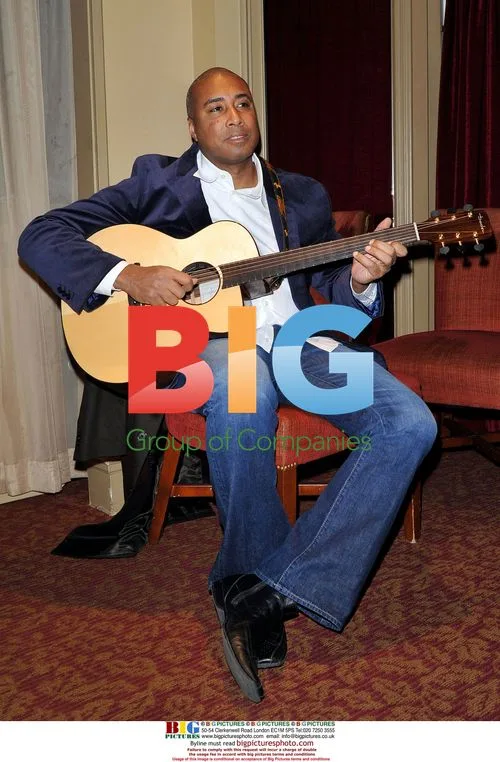 Bernie Williams Performs at Ed Randall's Bat For The Cure Event