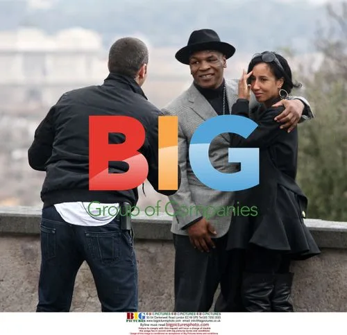 Mike Tyson and wife explore Rome