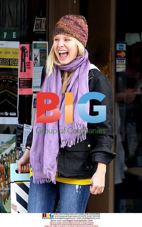 Kristen Bell and Dax Shepard Breakfast in LA