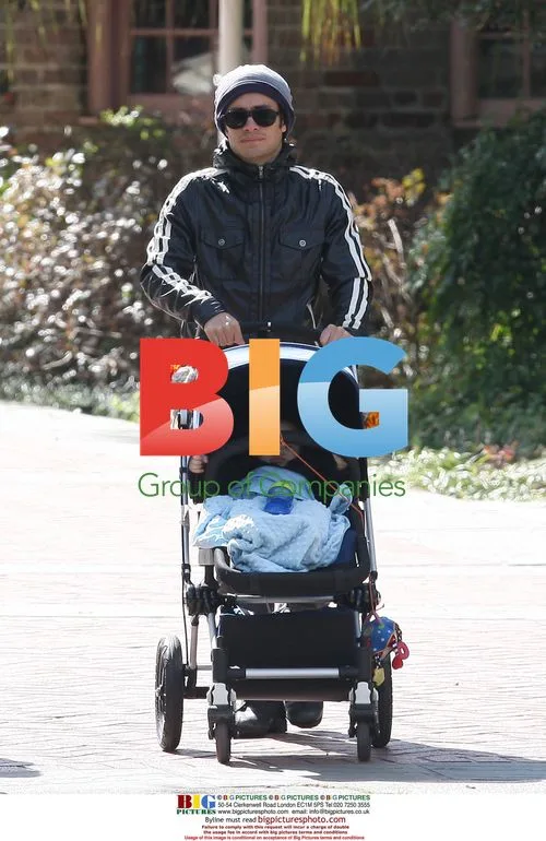 Gael Garcia Bernal with family at Audubon Zoo