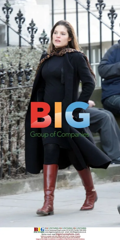 Pregnant Carly Zucker Strolling in London