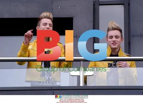 Jedward Greet Fans in Liverpool