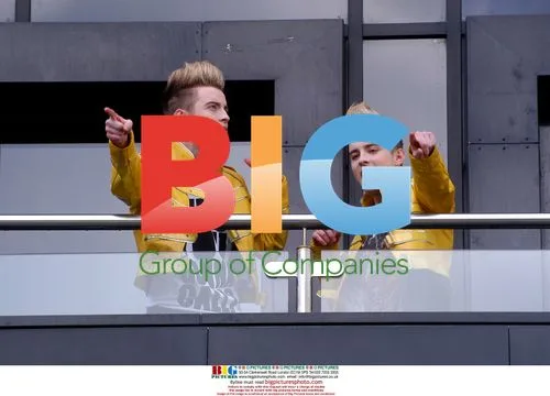 Jedward Greet Fans in Liverpool