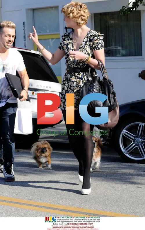 Mischa Barton Leaves Salon