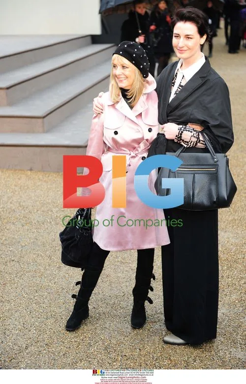 Twiggy and Erin O' Connor at Burberry Prorsum LFW