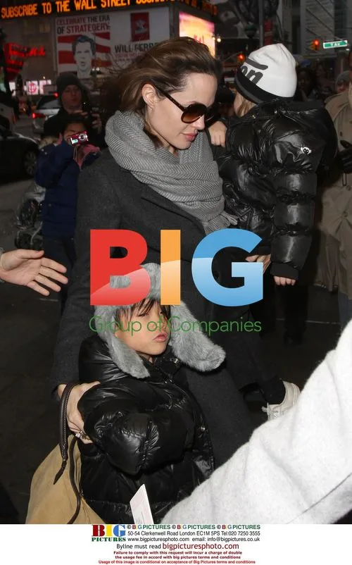 Brad Pitt and Angelina Jolie with Kids Watch 'Mary Poppins'