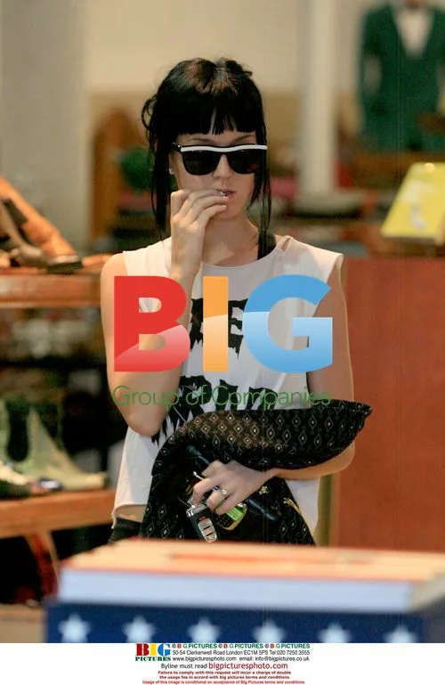 Katy Perry Shopping After Workout