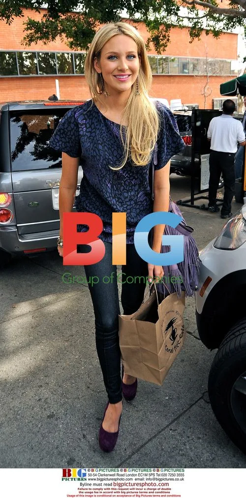 Stephanie Pratt and Lauren Bosworth Taping 'The Hills'