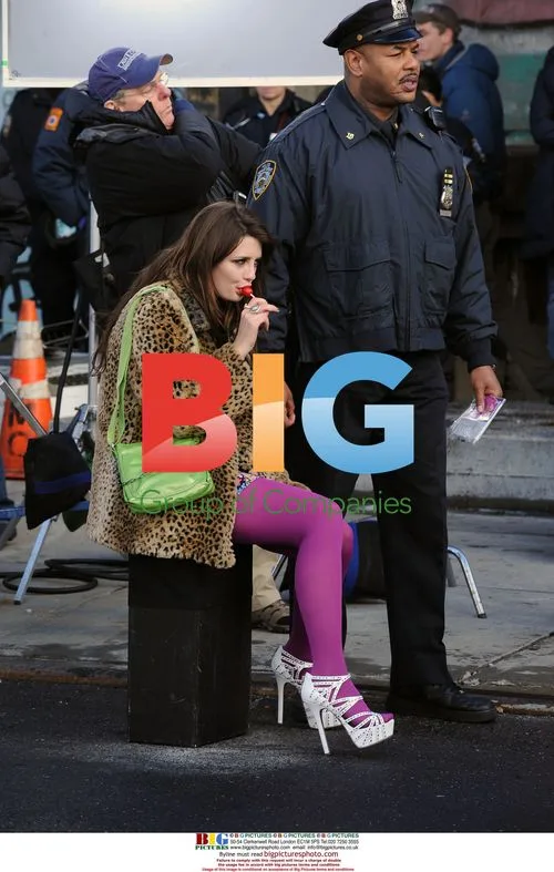 Mischa Barton on SVU Set