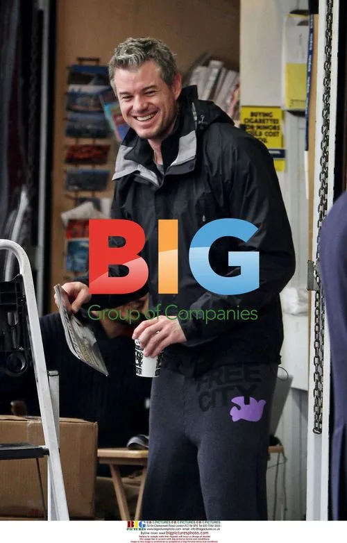Eric Dane at Newsstand in Hollywood