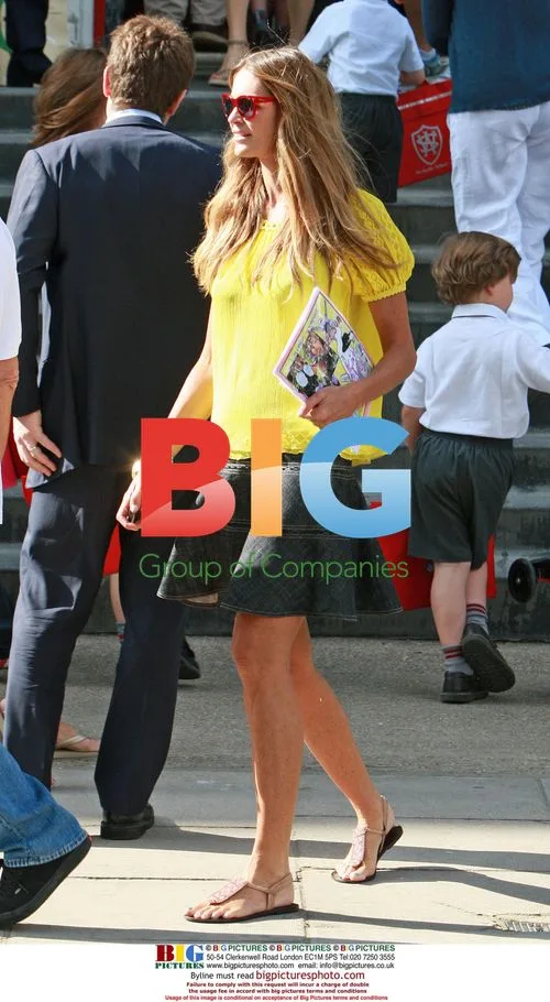 Elle Macpherson on School Run