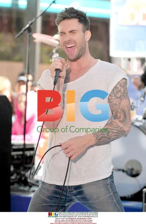 Maroon 5 perform on "Today" show