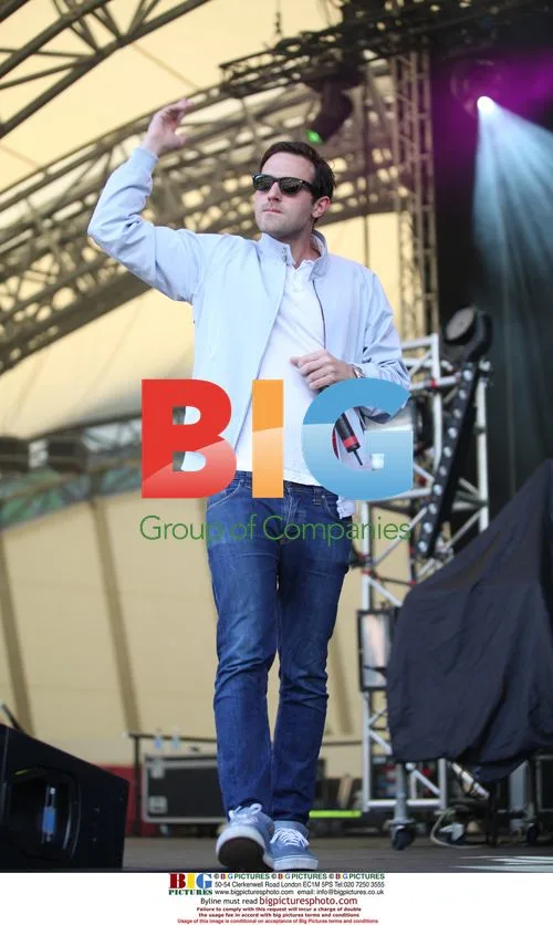 Audio Bullys Perform at The Eden Project